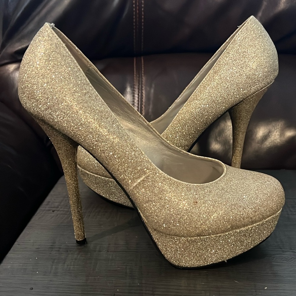 Glitter Platform Pump for nights out, a costume party or a milestone birthday!